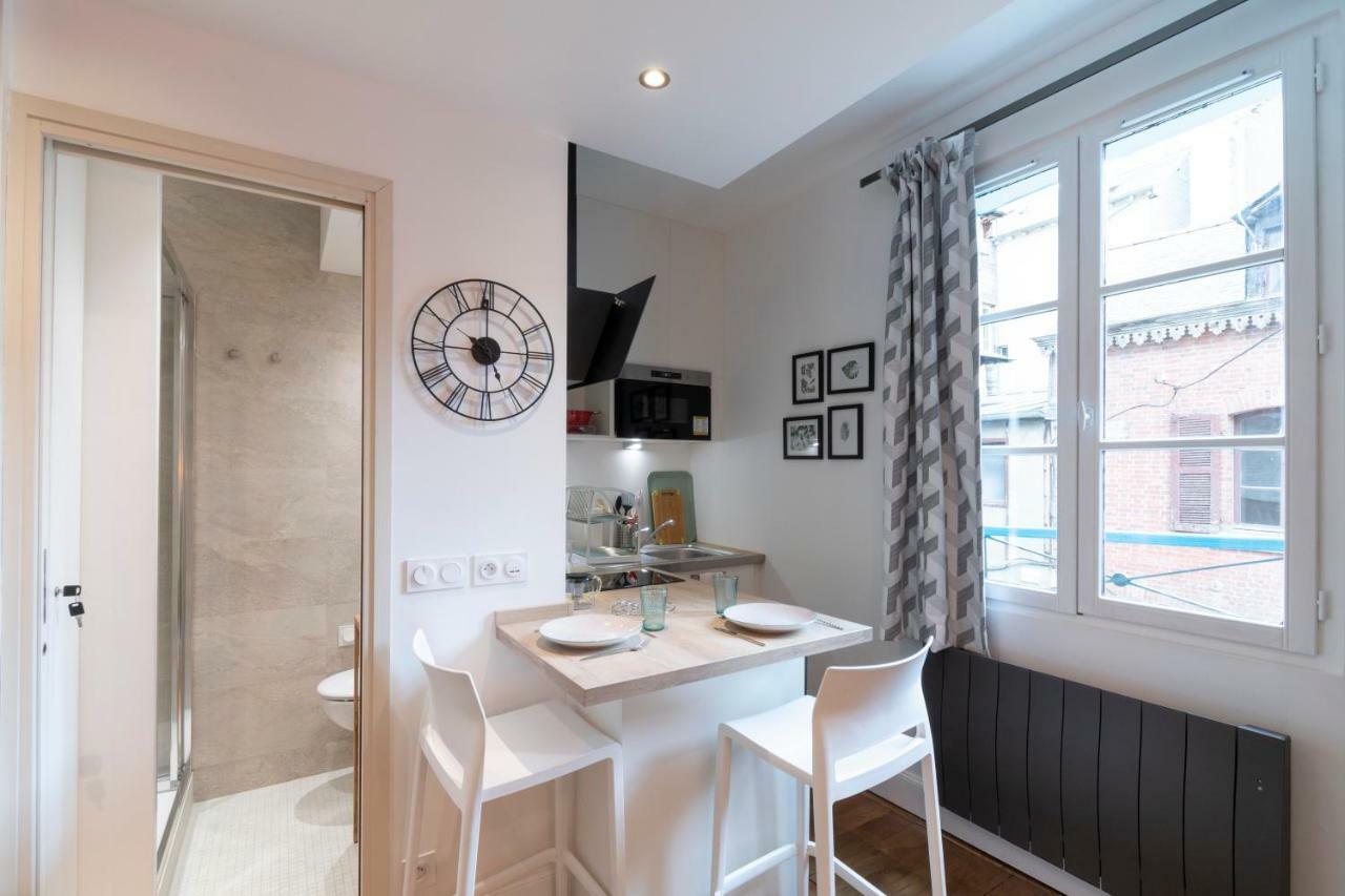 Apartament Le Petit Botte Rennes Zewnętrze zdjęcie